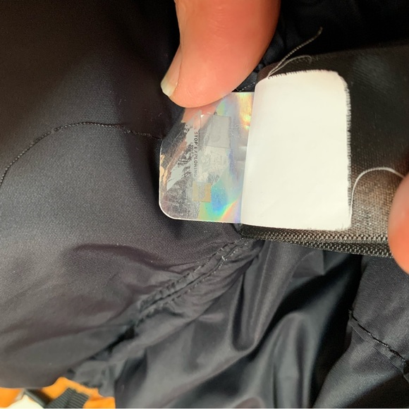 THE NORTH FACE NUPTSE 700 PUFFER 🧡🖤🧡 - Picture 3 of 5